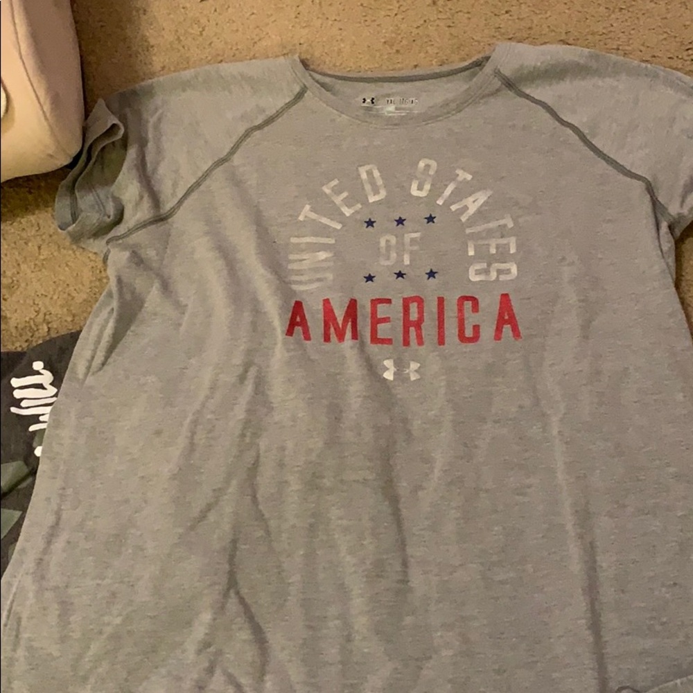 Grey under armor t shirt